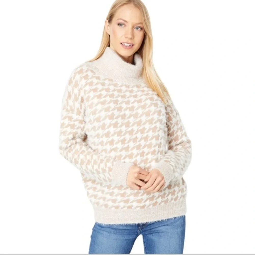 KUT from the Kloth Evea Pullover Long Sleeve Turtleneck -